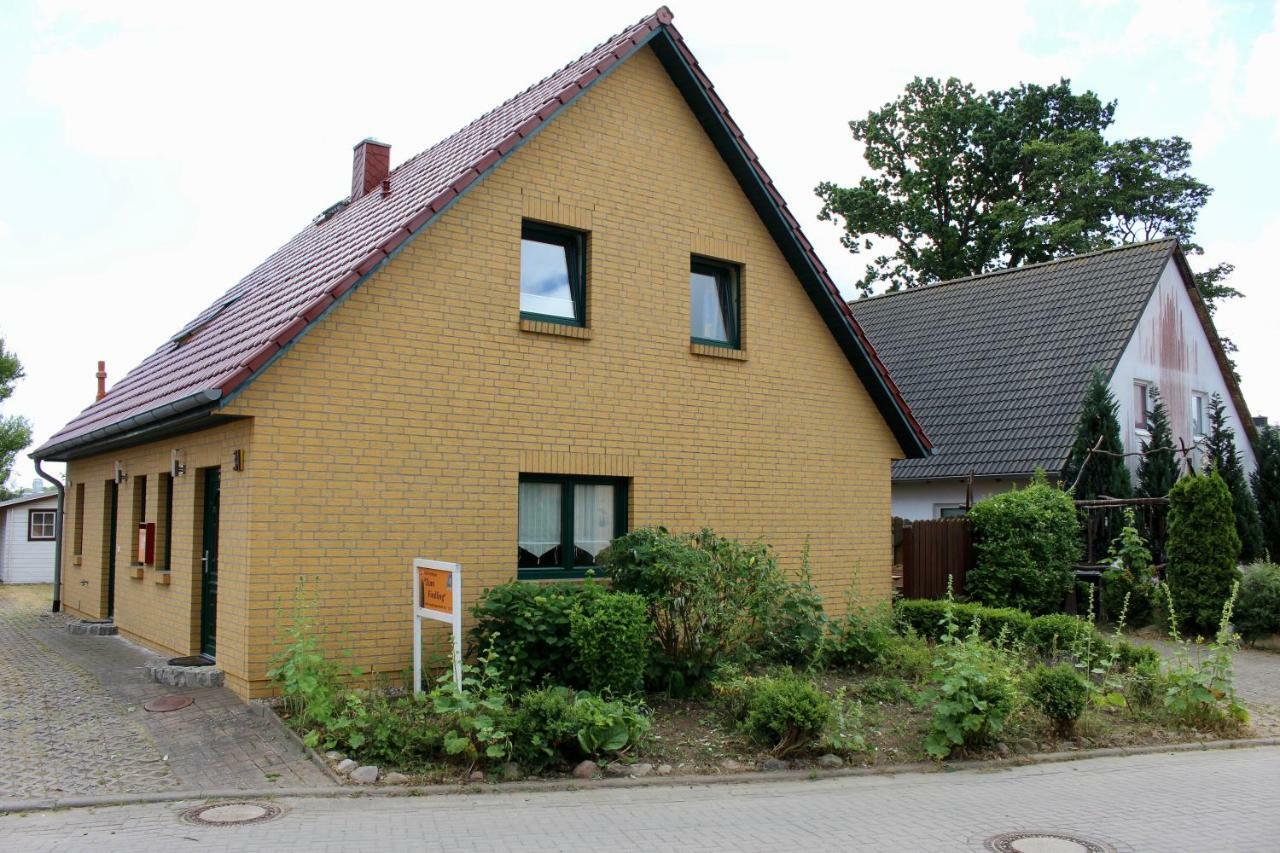 Ferienhaus Zum Findling غورين المظهر الخارجي الصورة