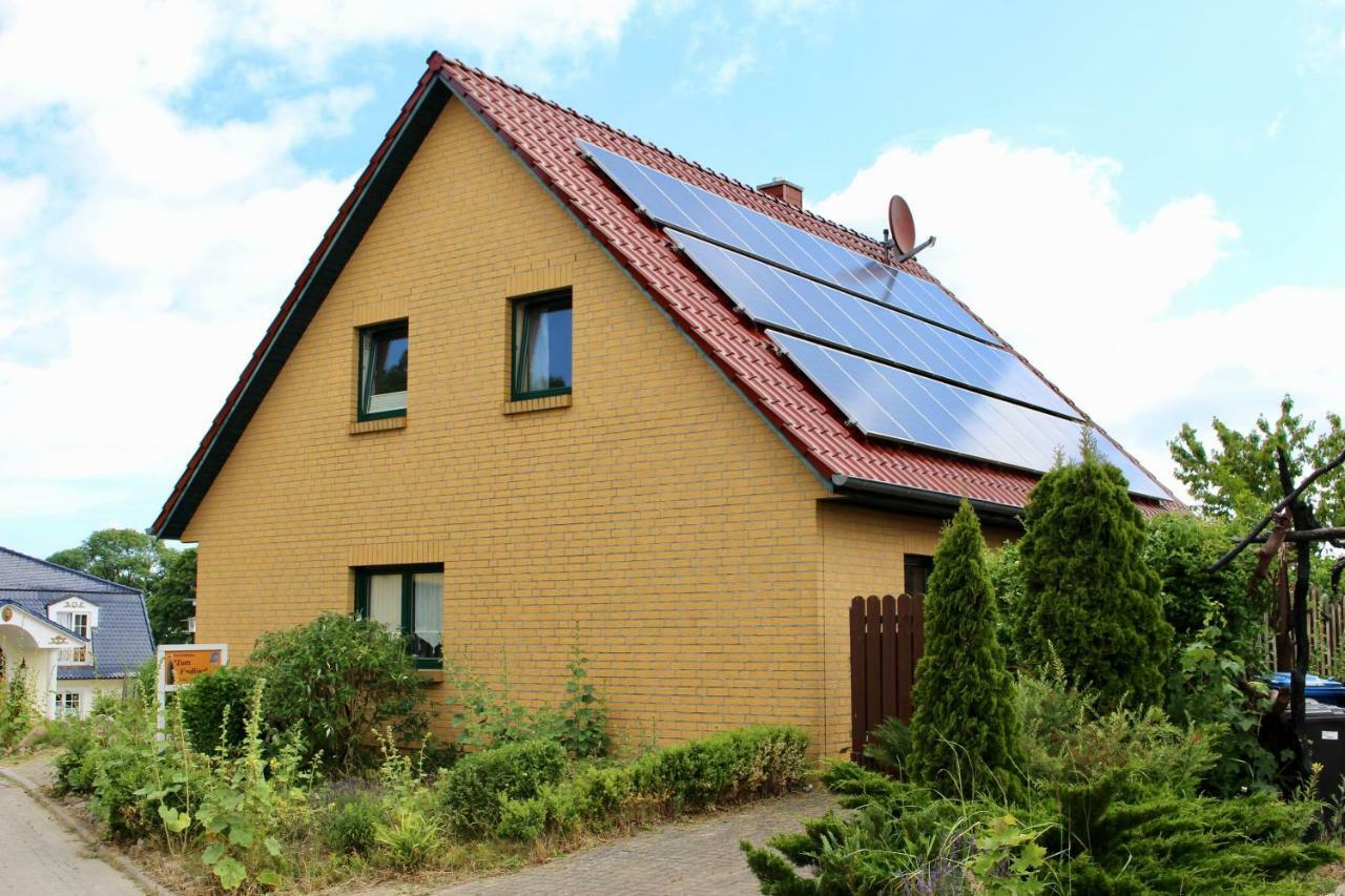 Ferienhaus Zum Findling غورين المظهر الخارجي الصورة